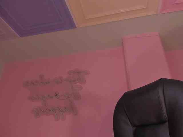 MiaFarrell webcam