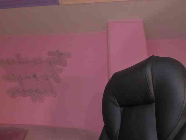 MiaFarrell webcam