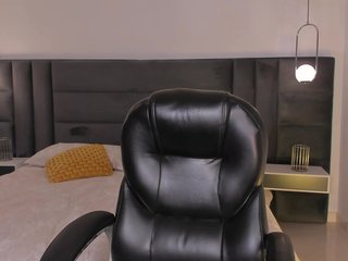 BellaCarteer Porn Show