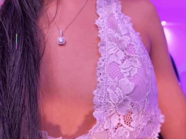 BellaCarteer live cam on BongaCams
