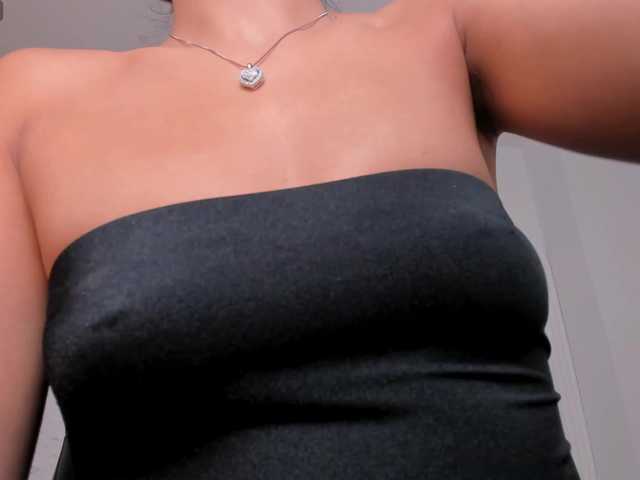 BellaCarteer live cam on BongaCams