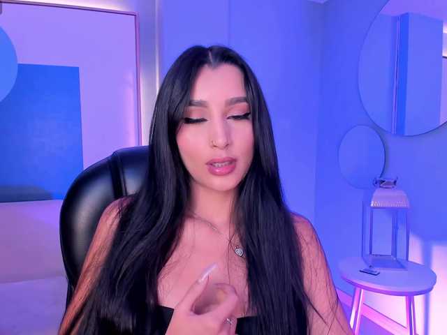 BellaCarteer live cam on UnifiedCams
