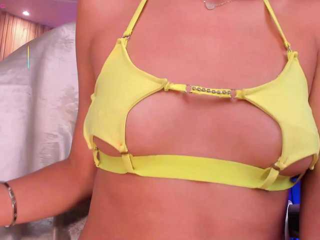 BellaCarteer live cam on BongaCams