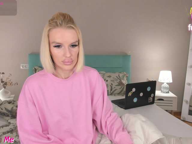 lana-sweetie live cam on BongaCams