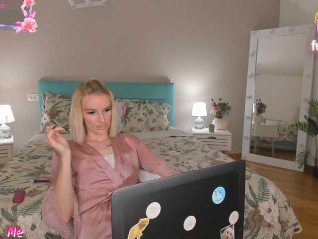 lana-sweetie live cam on BongaCams