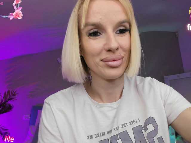 lana-sweetie live cam on BongaCams