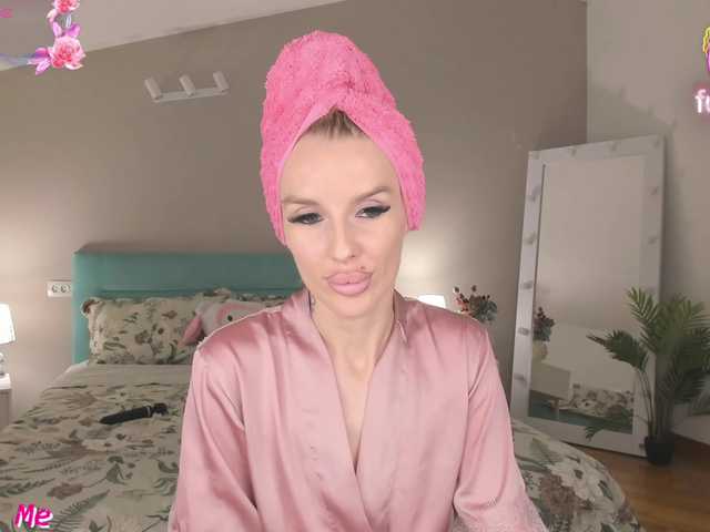 lana-sweetie live cam