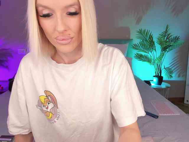 lana-sweetie webcam