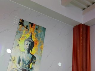 kinkyandsavage's Live Webcam