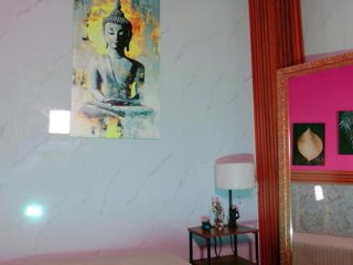 kinkyandsavage's Live Webcam