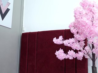 kinkyandsavage's Live Webcam