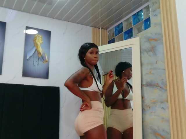 kinkyandsavage live webcam show