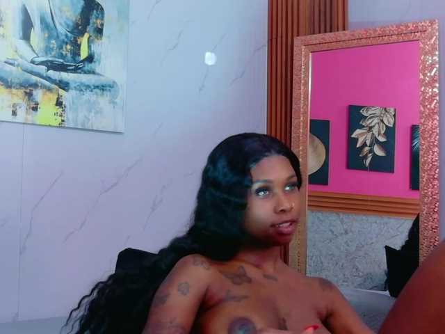 kinkyandsavage live webcam show