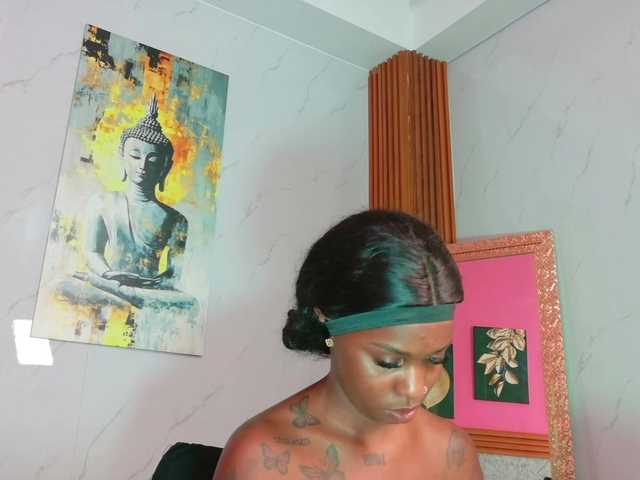 kinkyandsavage live webcam show