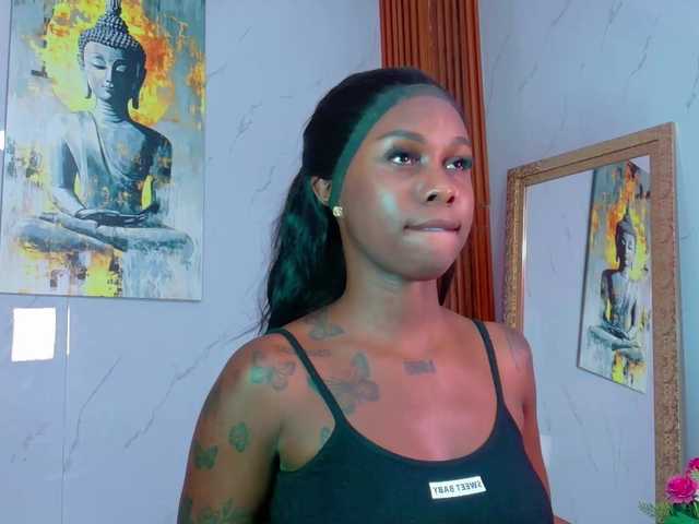 kinkyandsavage live cam on BongaCams
