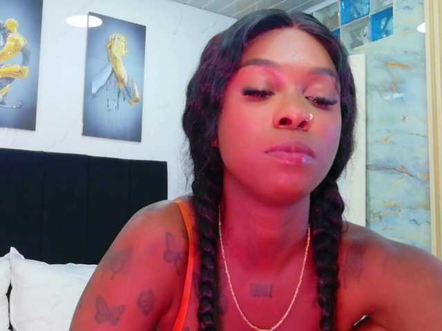 kinkyandsavage live webcam show