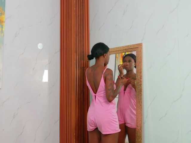 kinkyandsavage live cam on BongaCams