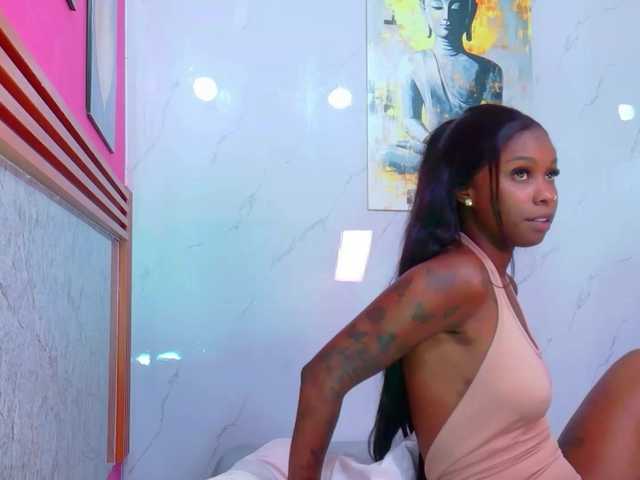 kinkyandsavage live cam on BongaCams