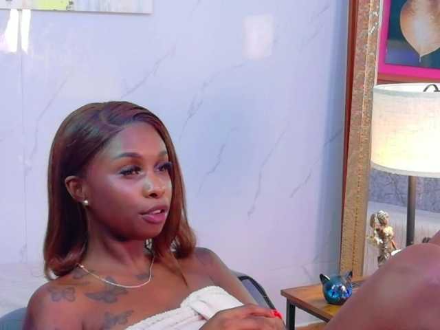 kinkyandsavage live cam on BongaCams