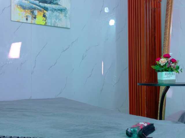 kinkyandsavage live cam on BongaCams