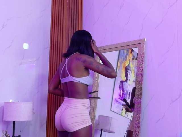 kinkyandsavage live cam on BongaCams