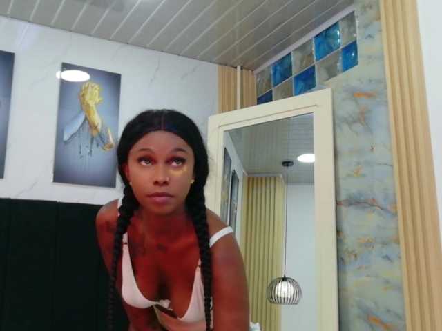 kinkyandsavage live webcam show