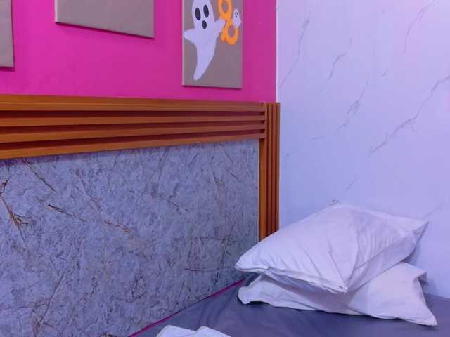 kinkyandsavage live cam on BongaCams