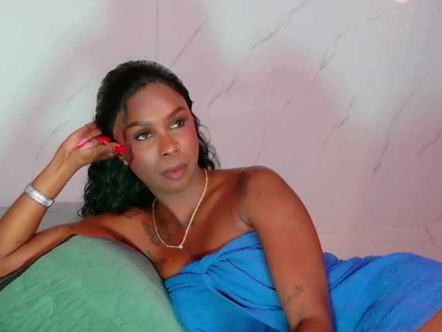 kinkyandsavage live cam on BongaCams