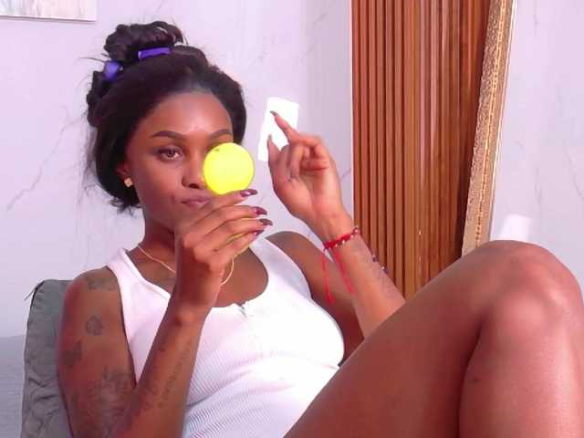 kinkyandsavage live cam on BongaCams