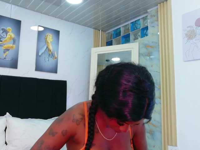 kinkyandsavage live webcam show