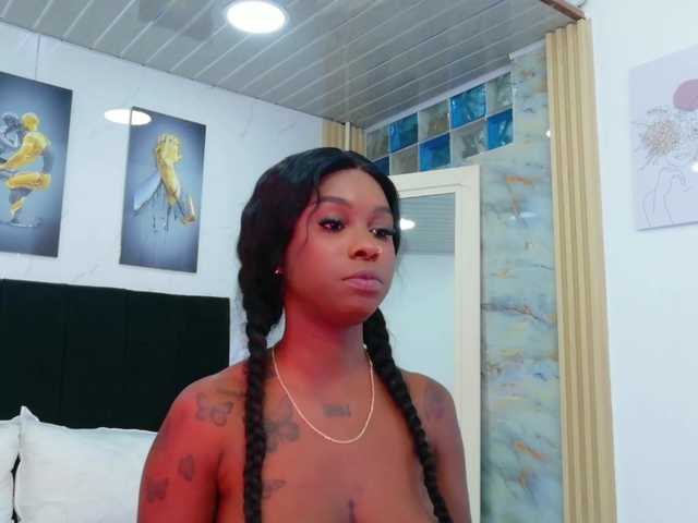 kinkyandsavage live webcam show