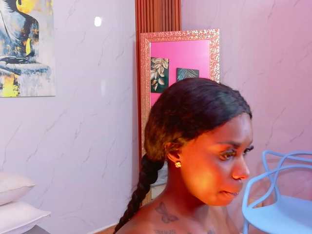 kinkyandsavage live cam on BongaCams