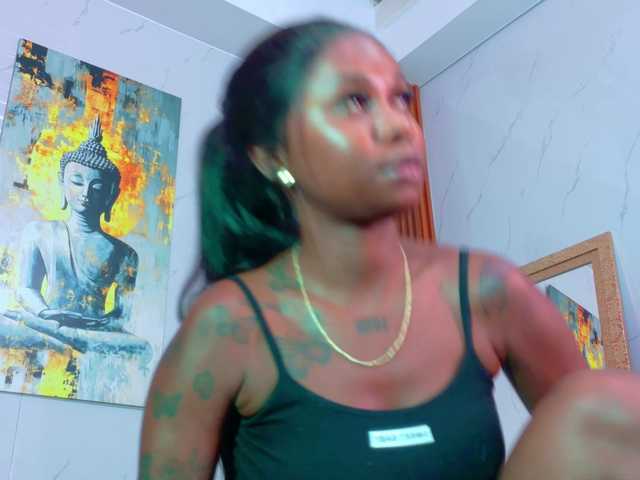 kinkyandsavage live cam on BongaCams