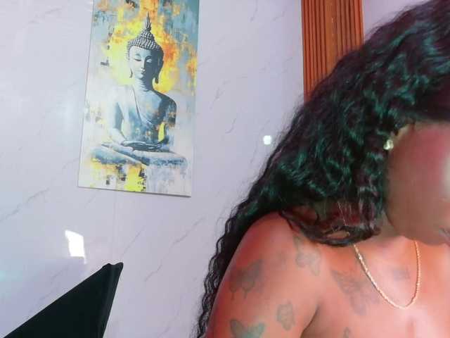 kinkyandsavage live webcam show