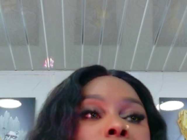 kinkyandsavage live cam on BongaCams