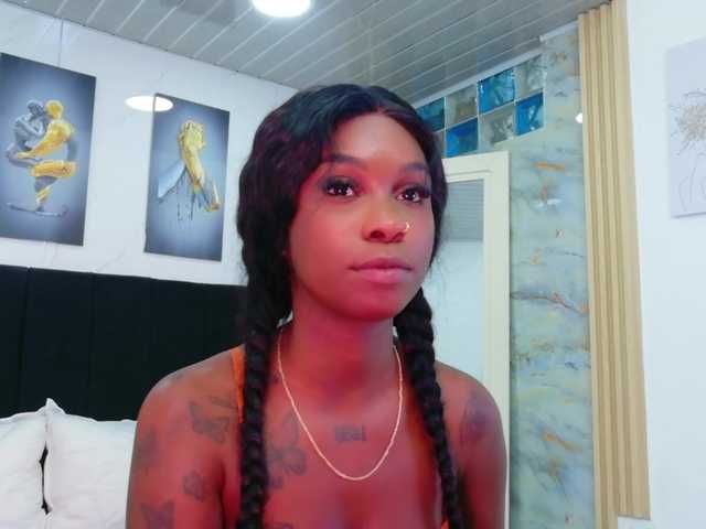 kinkyandsavage live cam on BongaCams