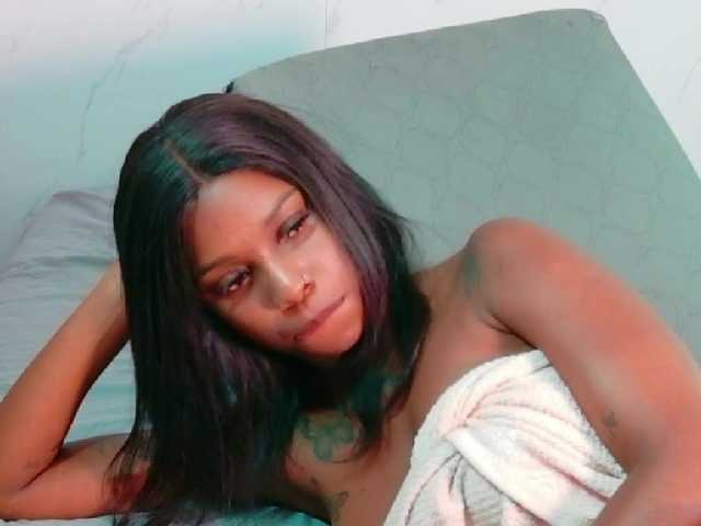 kinkyandsavage live cam on BongaCams