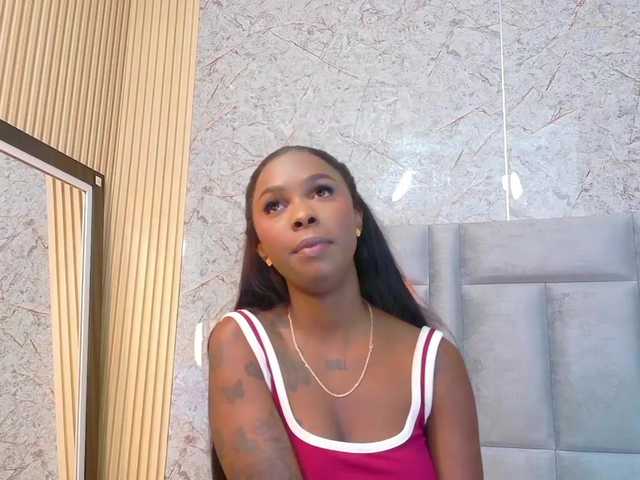 kinkyandsavage live cam on BongaCams