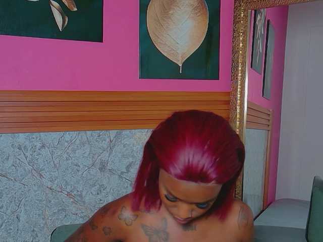 kinkyandsavage live cam on BongaCams