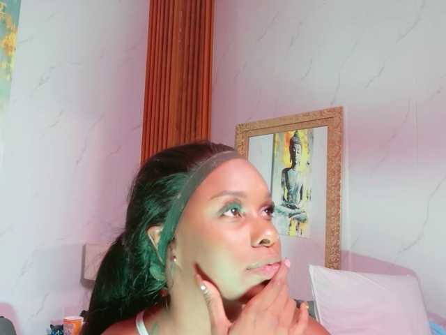 kinkyandsavage live cam on BongaCams