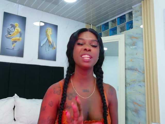 kinkyandsavage live webcam show