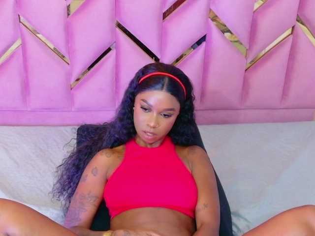 kinkyandsavage live webcam show