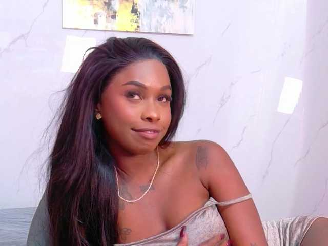 kinkyandsavage live cam on BongaCams