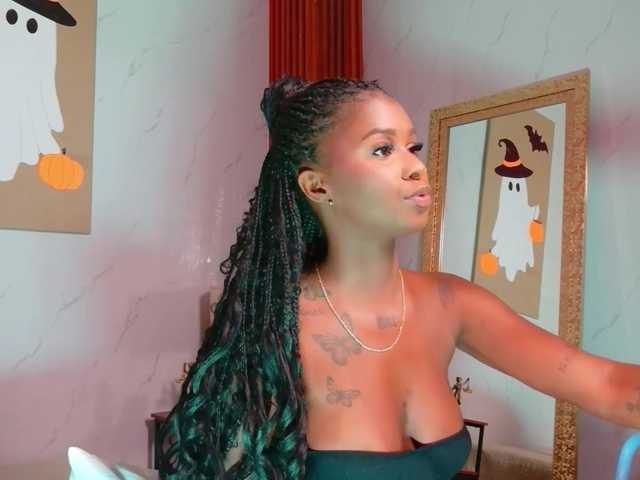 kinkyandsavage live cam on BongaCams