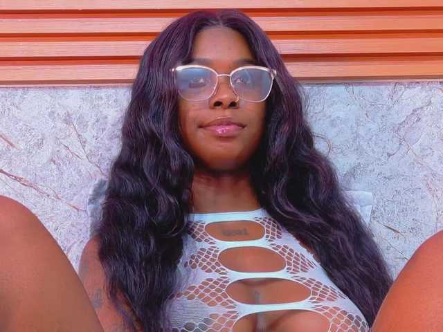 kinkyandsavage's BongaCams show and profile