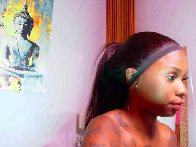 kinkyandsavage live cam on BongaCams