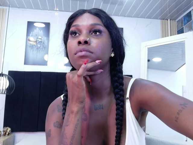 kinkyandsavage live webcam show