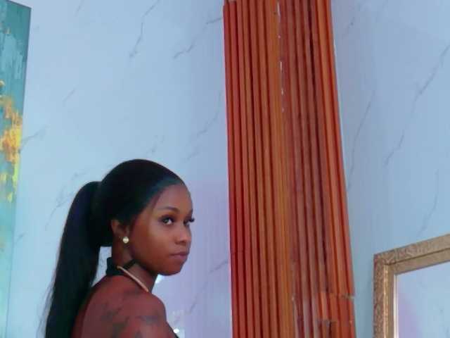 kinkyandsavage live cam on BongaCams