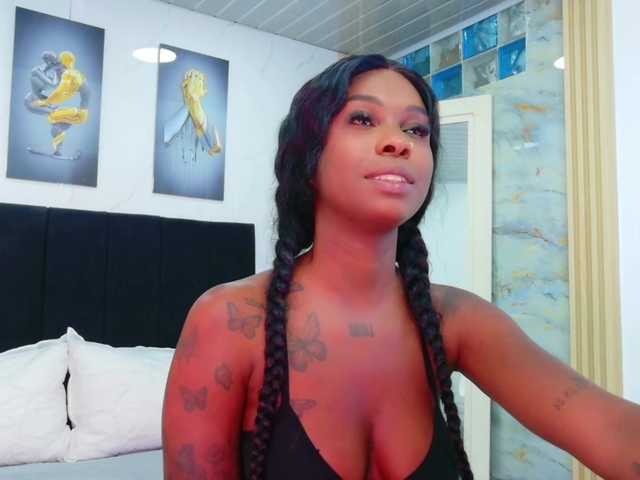 kinkyandsavage live cam on BongaCams