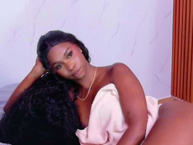 kinkyandsavage live cam on BongaCams